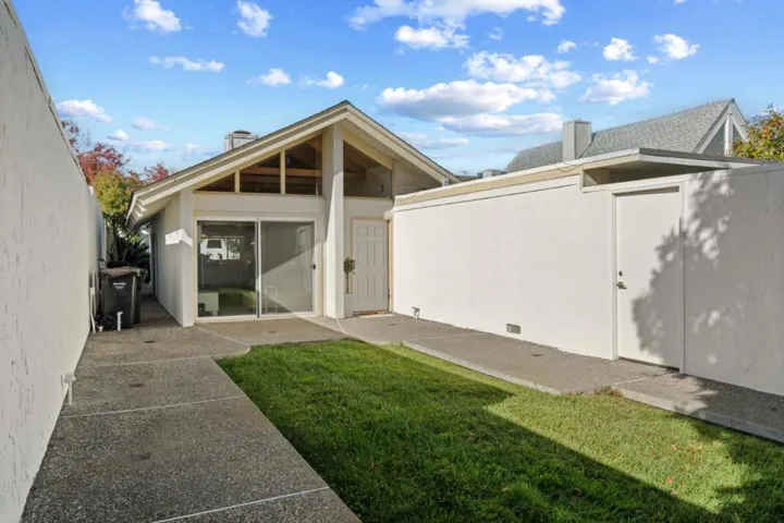 1477 Yukon Drive, Sunnyvale, California 94087