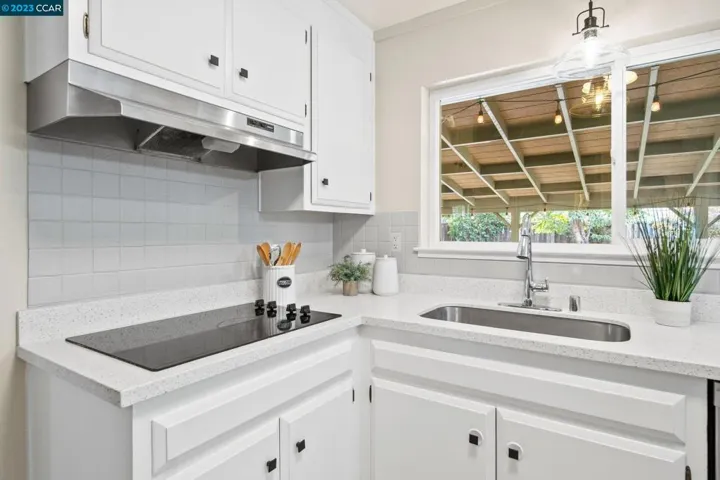 4566 Lincoln Dr, Concord, California 94521