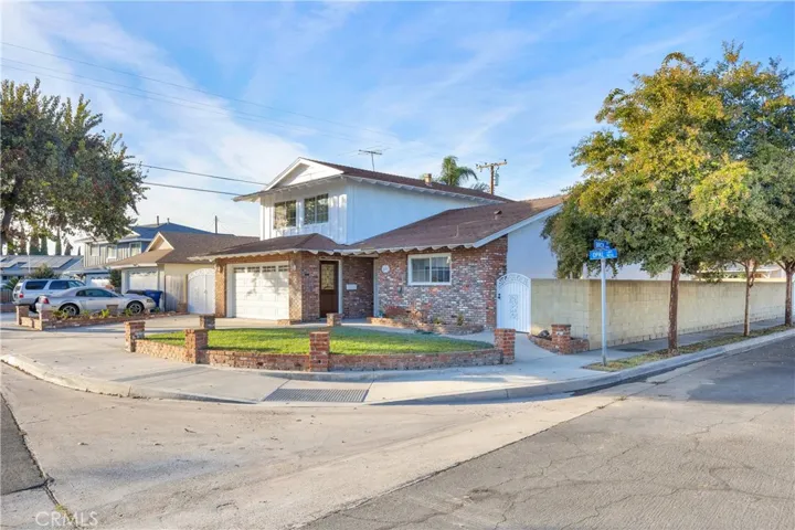 4251 Opal Avenue, Cypress, California 90630