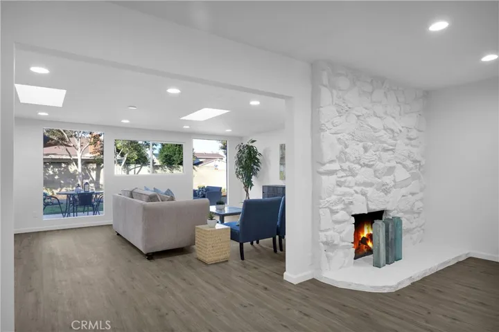 4251 Opal Avenue, Cypress, California 90630