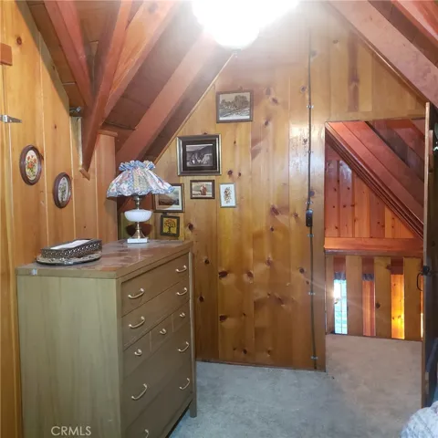 269 Hillside Road, Lake Arrowhead, California 92352