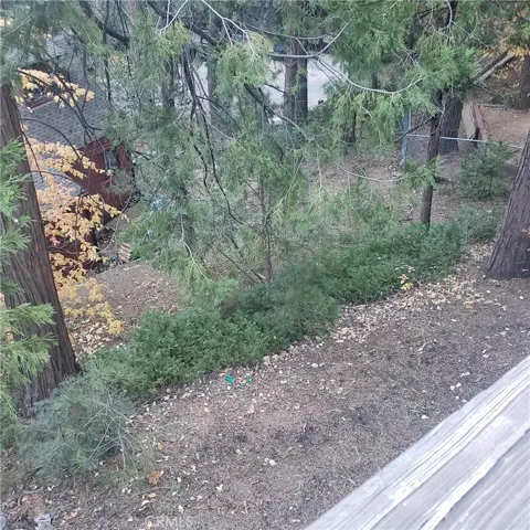 269 Hillside Road, Lake Arrowhead, California 92352