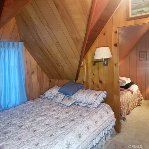 269 Hillside Road, Lake Arrowhead, California 92352