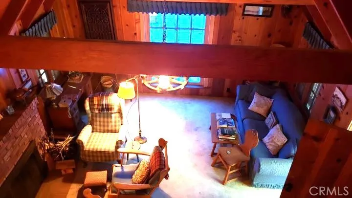 269 Hillside Road, Lake Arrowhead, California 92352