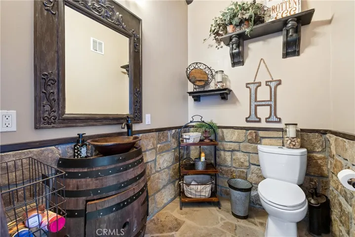 Half bathroom in the cabana.