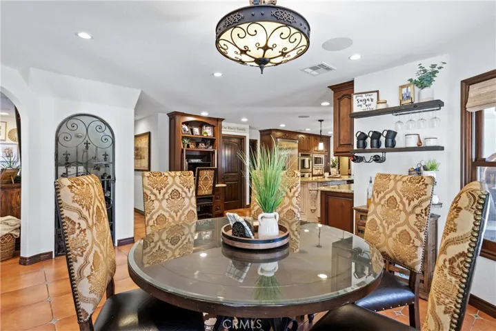 Breakfast nook looking into the kitchen.
