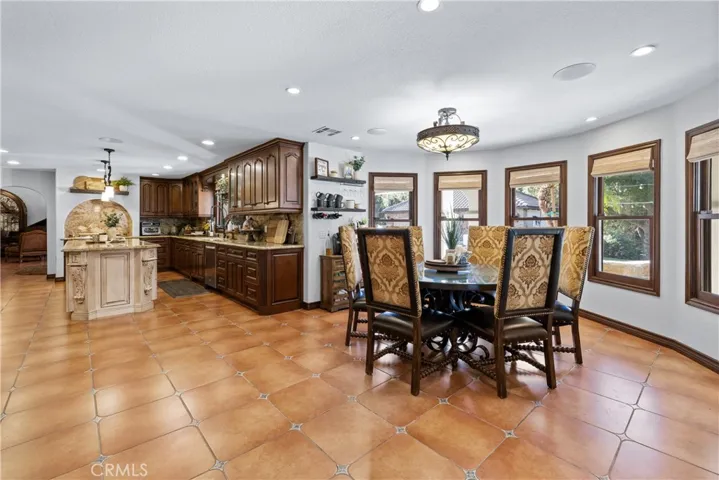 Breakfast nook open to the kitchen.