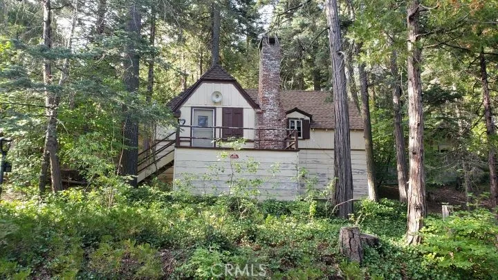 270 Hillside Road, Lake Arrowhead, California 92352