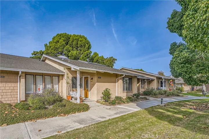 8566 Colusa Circle 903c, Huntington Beach, California 92646