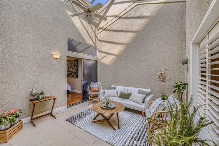 8566 Colusa Circle 903c, Huntington Beach, California 92646