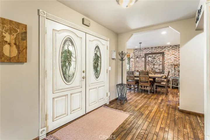 Gorgeous Oak flooring