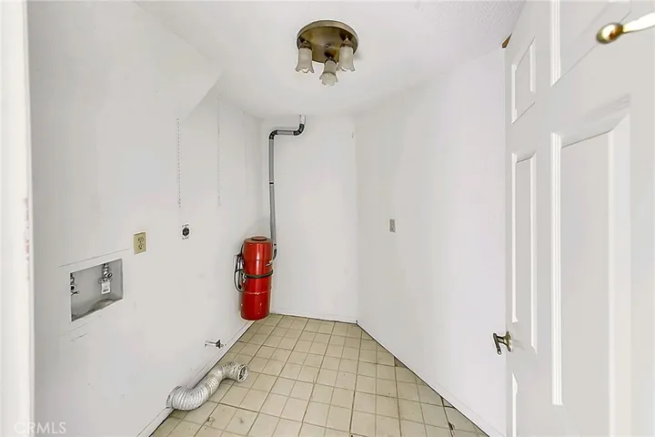 Laundry Hook-ups