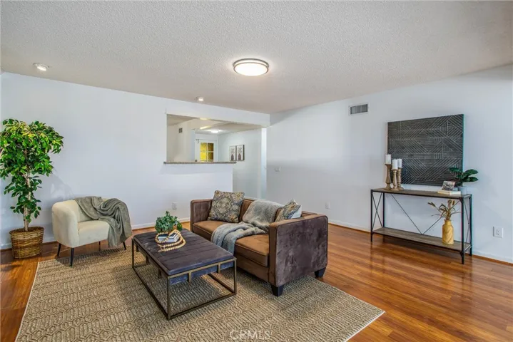 5430 Sierra Vista Avenue, Riverside, California 92505