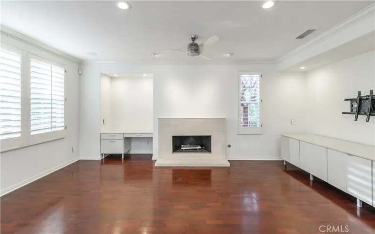 30 Calistoga, Irvine, California 92602