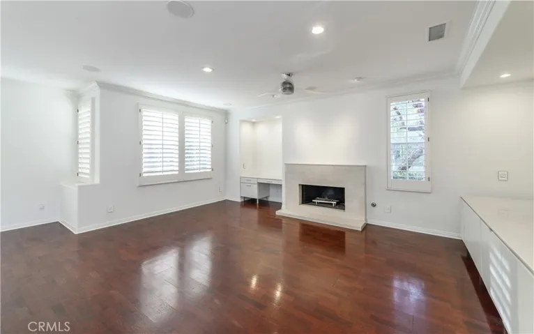 30 Calistoga, Irvine, California 92602