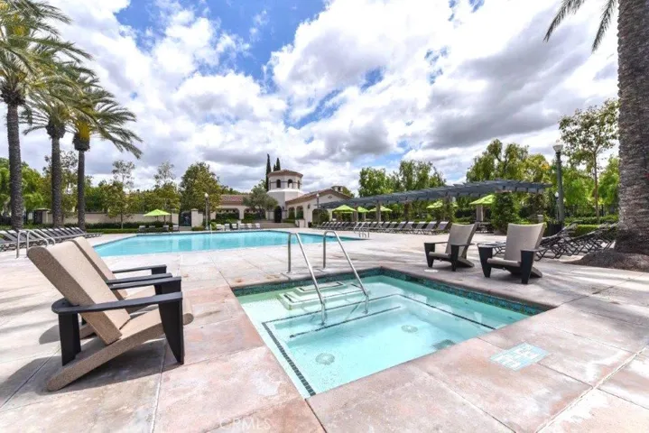 30 Calistoga, Irvine, California 92602