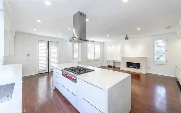 30 Calistoga, Irvine, California 92602