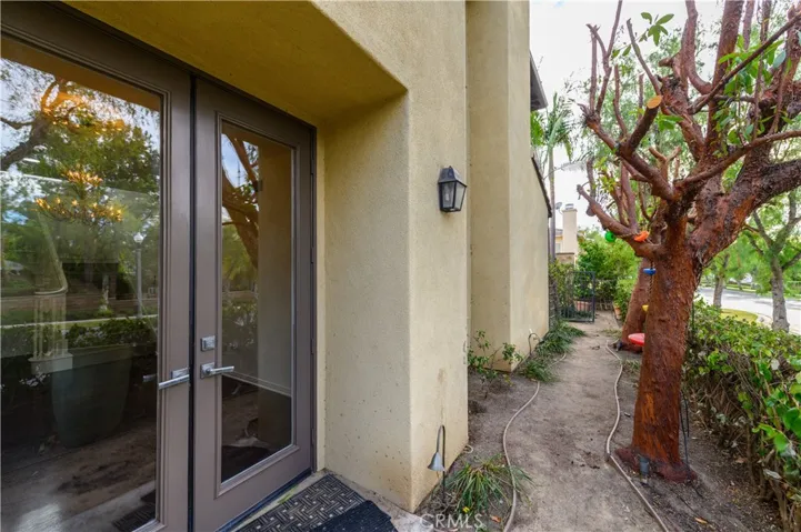30 Calistoga, Irvine, California 92602