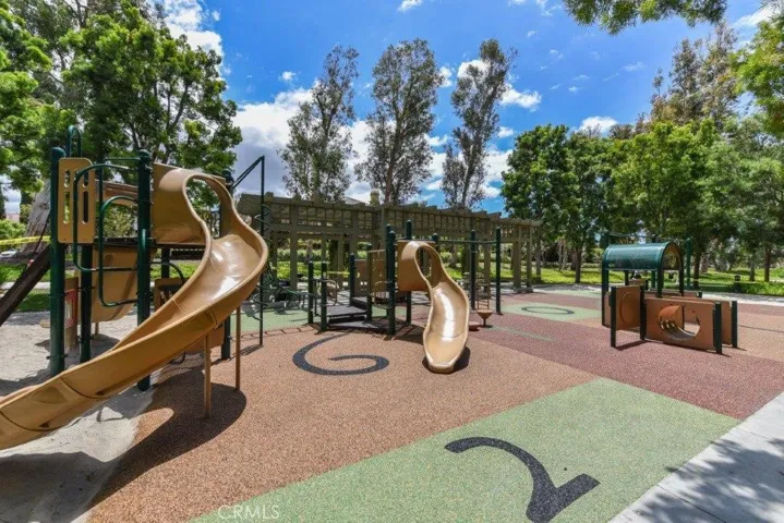 30 Calistoga, Irvine, California 92602