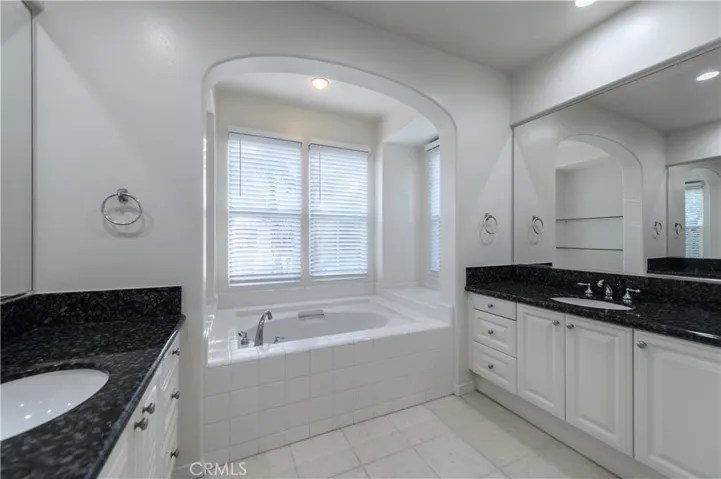 30 Calistoga, Irvine, California 92602