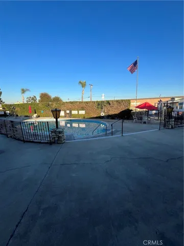 10001 W Frontage Street W 19, South Gate, California 90280