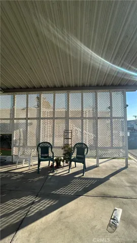 10001 W Frontage Street W 19, South Gate, California 90280