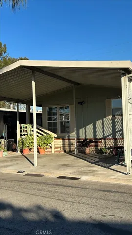 10001 W Frontage Street W 19, South Gate, California 90280