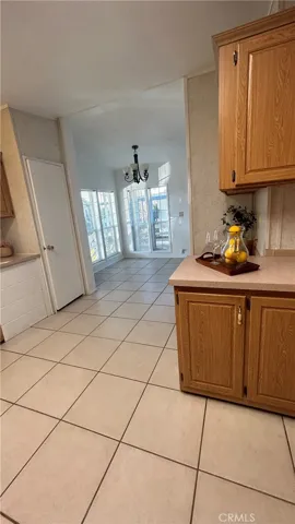 10001 W Frontage Street W 19, South Gate, California 90280