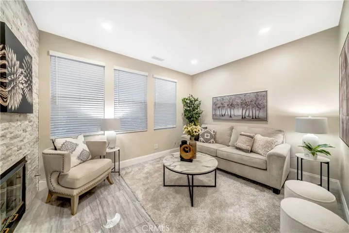 16 Shelburne Street, Ladera Ranch, California 92694