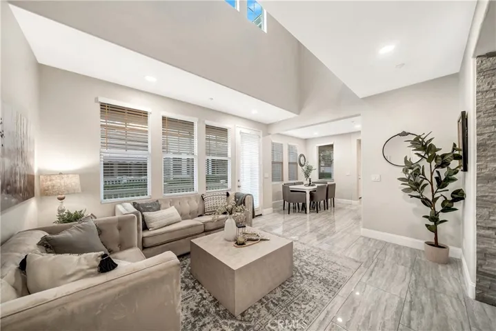 16 Shelburne Street, Ladera Ranch, California 92694