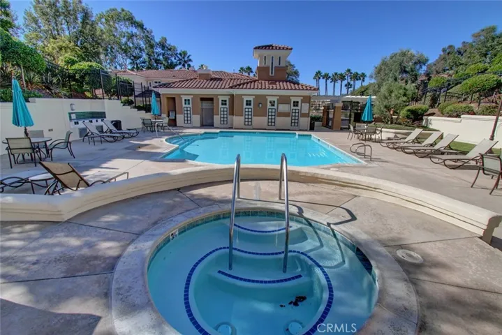 39 Via Vicini, Rancho Santa Margarita, California 92688