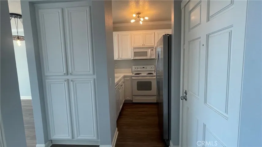 20371 Bluffside Circle Unit 213, Huntington Beach, California 92646