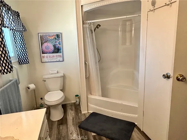 Walk in shower.  Home is so clean!