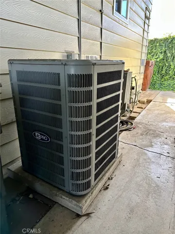 4-ton unit.  New in 2019.  Blows nice cold air!