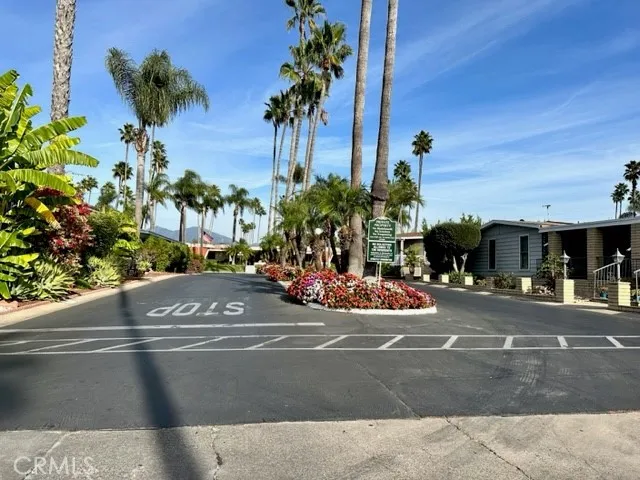 beautifully maintained area in this desirable mobile park