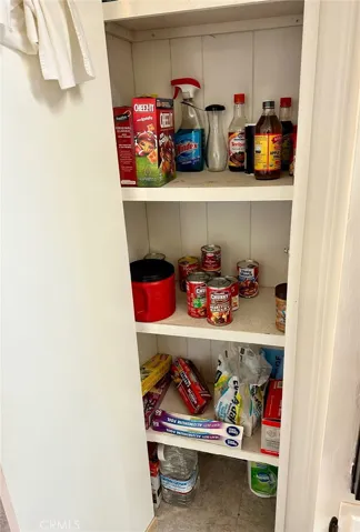 Spacious kitchen pantry