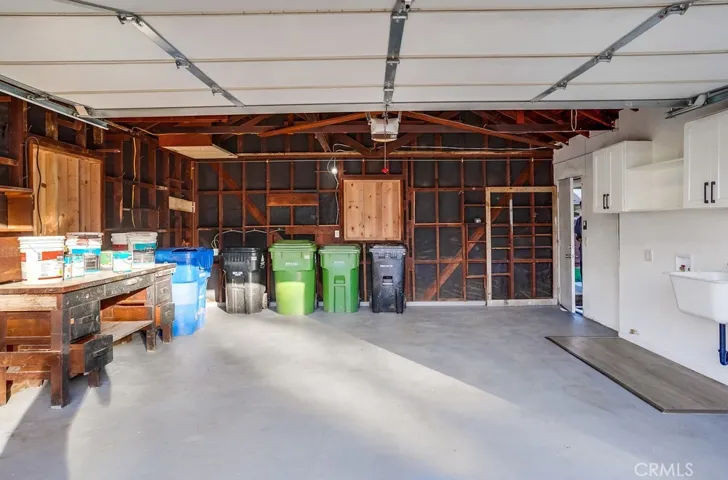 1690 261st Street, Harbor City, California 90710