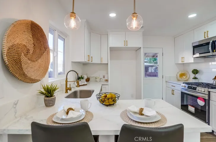 1690 261st Street, Harbor City, California 90710