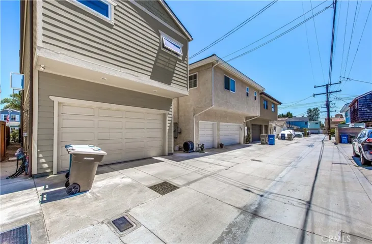 231 15th Street, Seal Beach, California 90740
