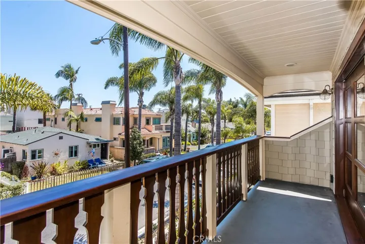 231 15th Street, Seal Beach, California 90740