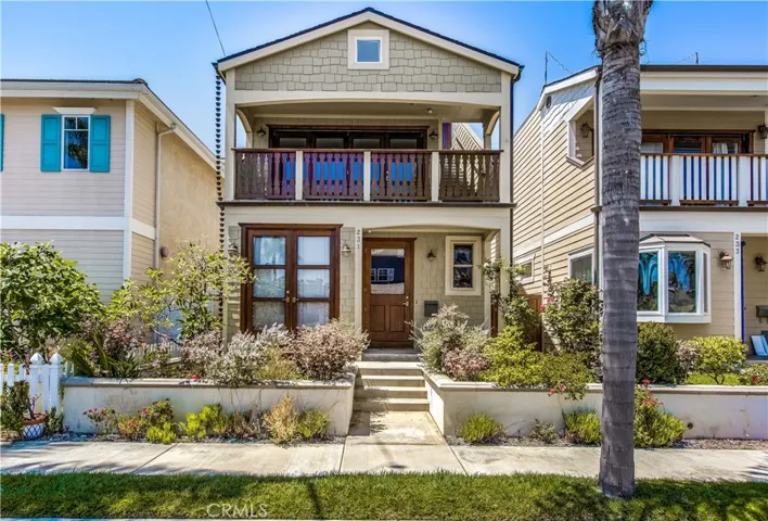 231 15th Street, Seal Beach, California 90740