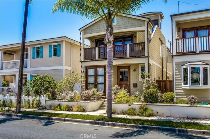 231 15th Street, Seal Beach, California 90740