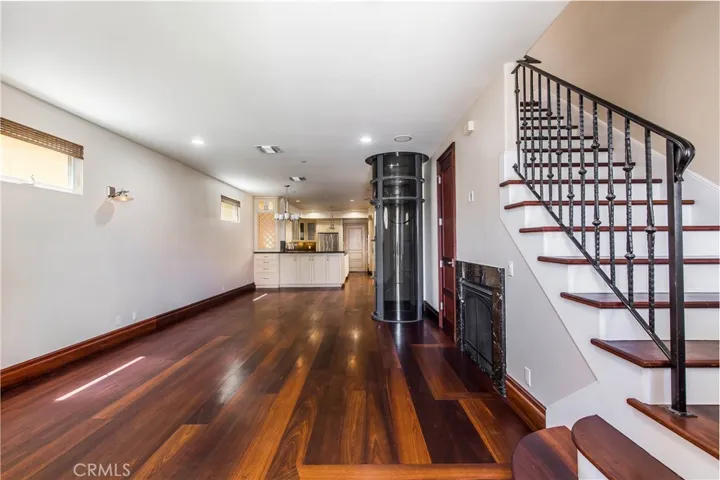 231 15th Street, Seal Beach, California 90740