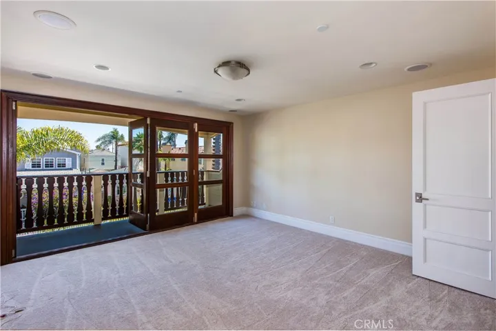 231 15th Street, Seal Beach, California 90740