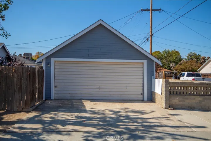 130 Oregon Street, Bakersfield, California 93305