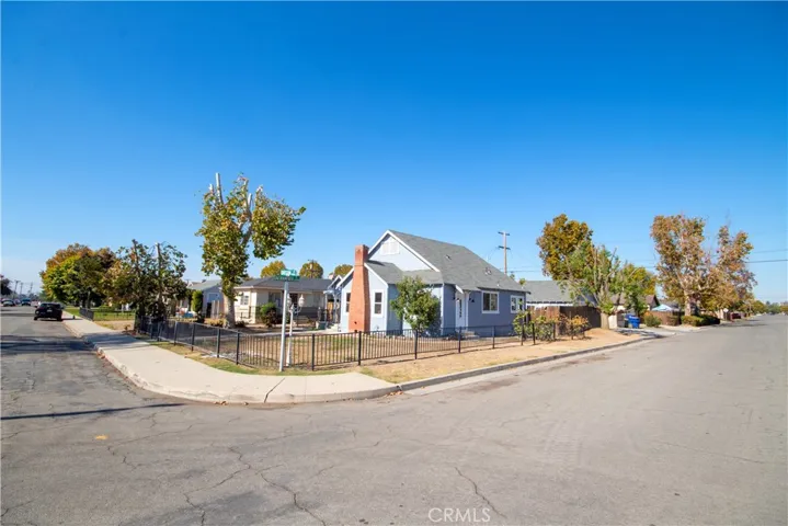 130 Oregon Street, Bakersfield, California 93305