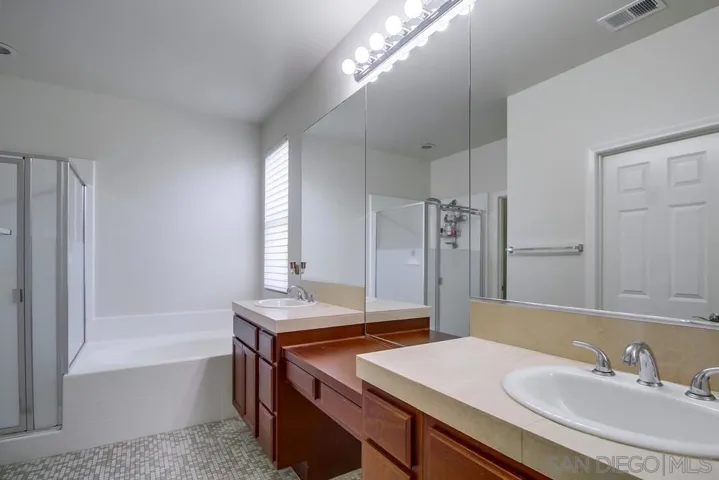 1449 Caminito Sicilia, Chula Vista, California 91915