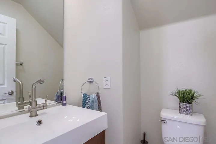 1449 Caminito Sicilia, Chula Vista, California 91915