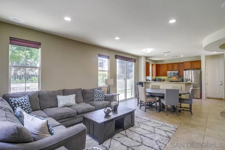 1449 Caminito Sicilia, Chula Vista, California 91915