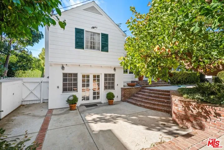 122 S Westgate Avenue, Los Angeles, California 90049
